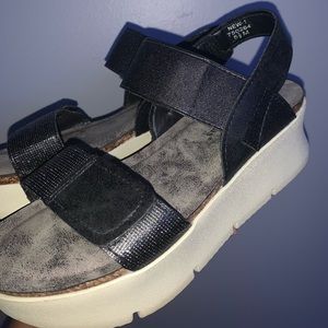 Pierre Dumas wedge sandals